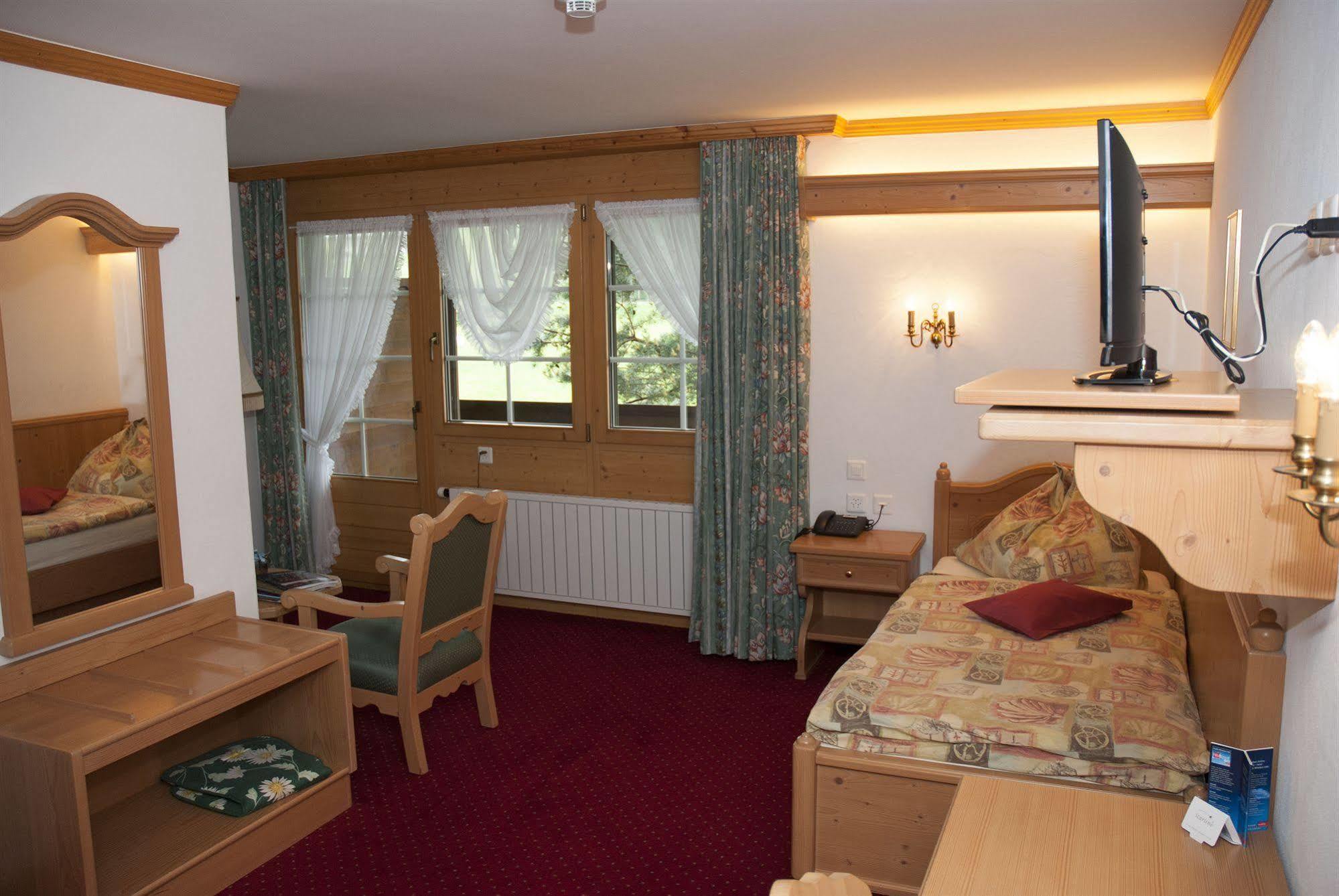 Hotel Simmenhof Lenk Esterno foto